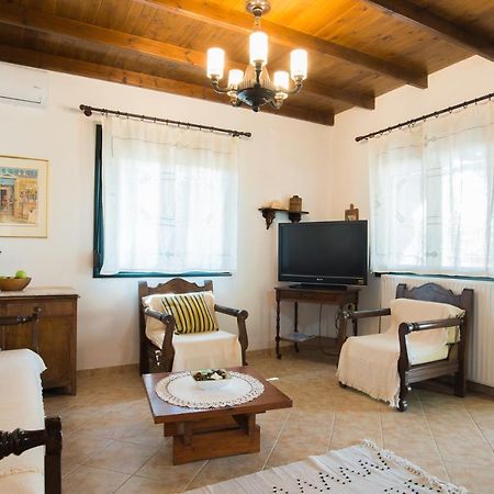 Villa Pefka Никити Екстериор снимка