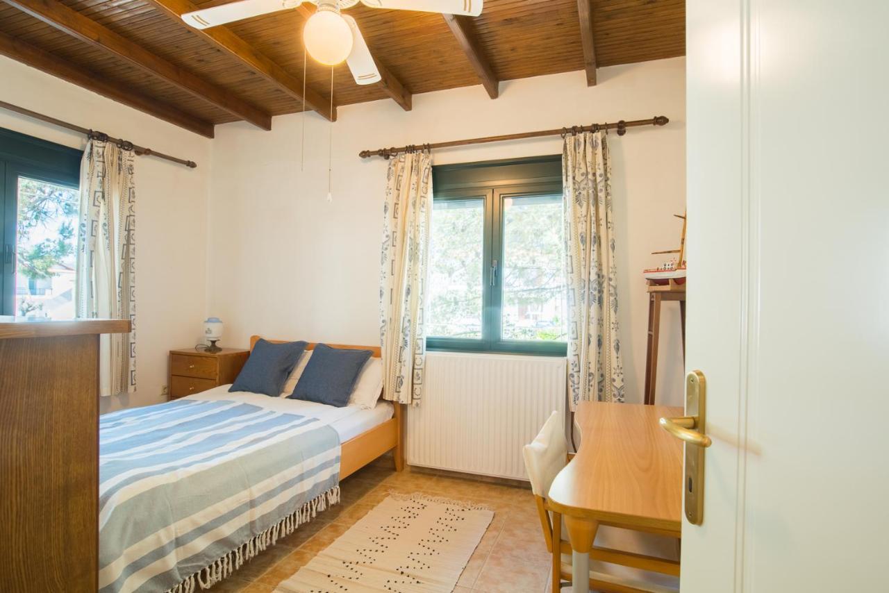 Villa Pefka Никити Екстериор снимка