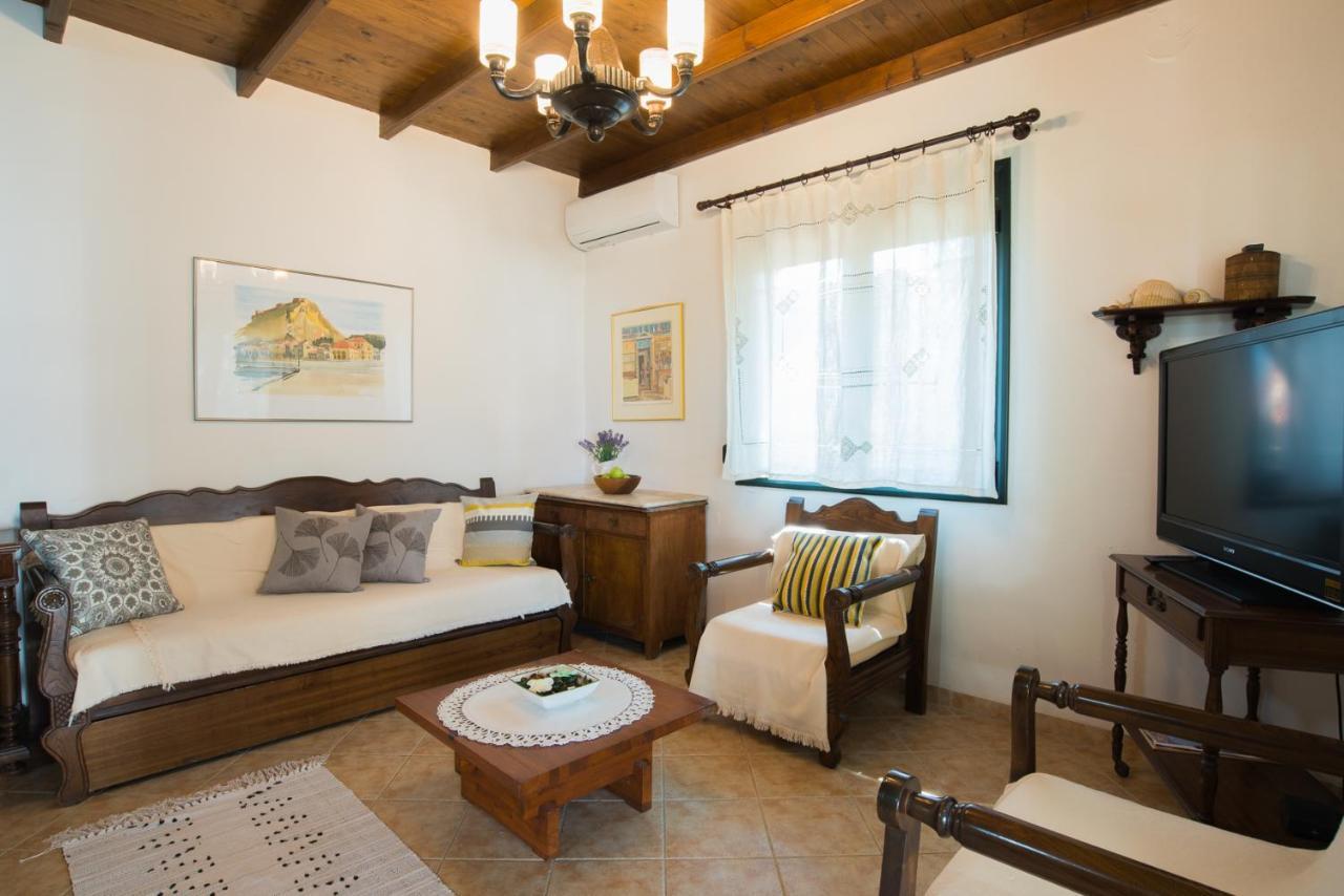 Villa Pefka Никити Екстериор снимка
