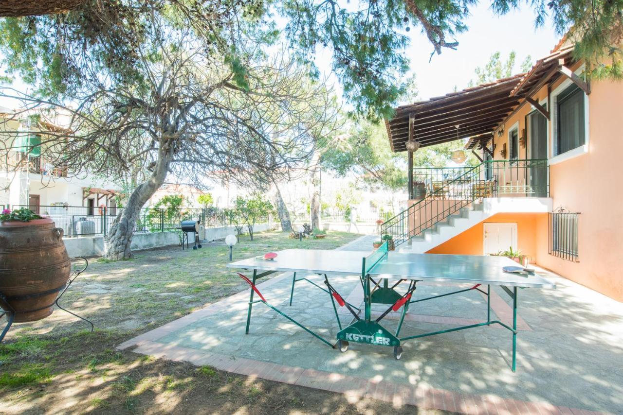 Villa Pefka Никити Екстериор снимка