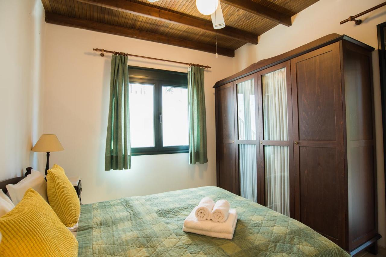 Villa Pefka Никити Екстериор снимка