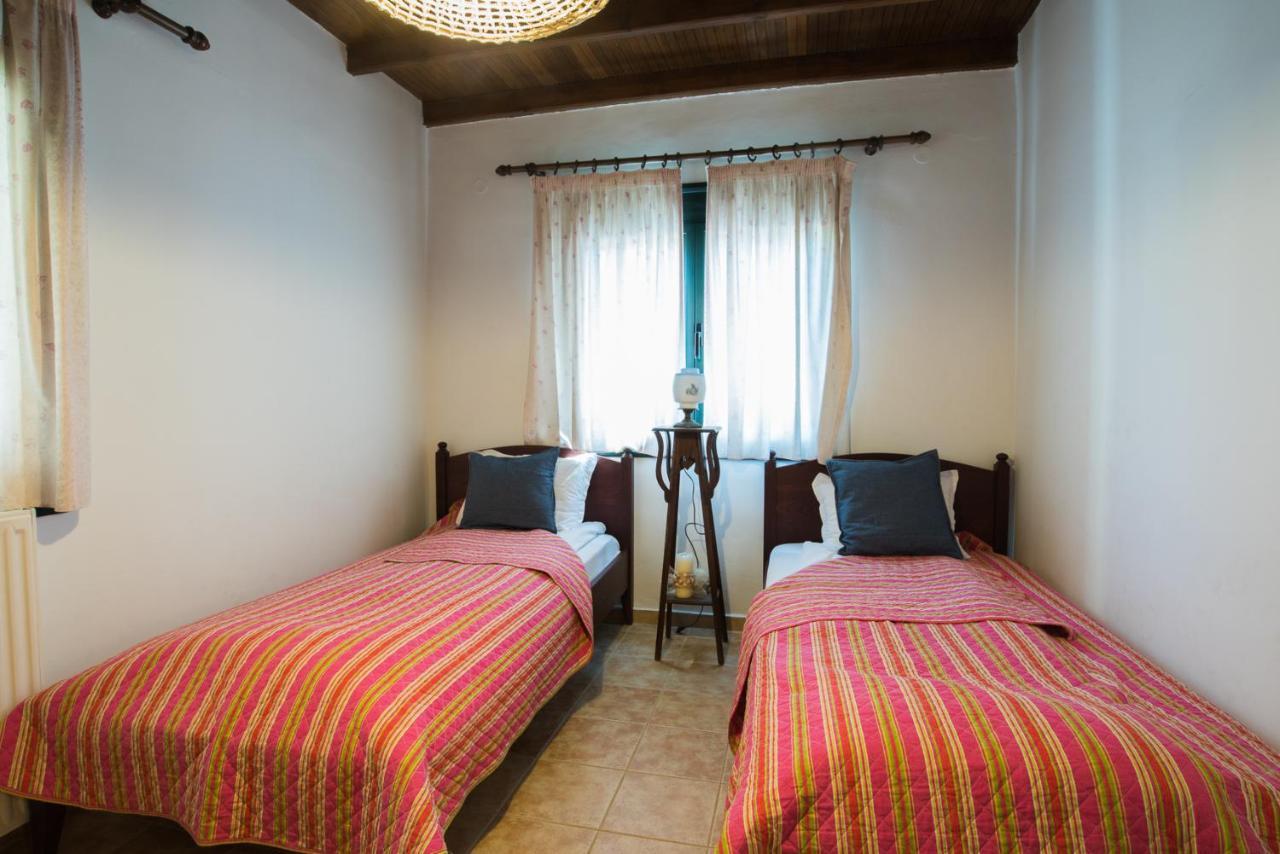 Villa Pefka Никити Екстериор снимка