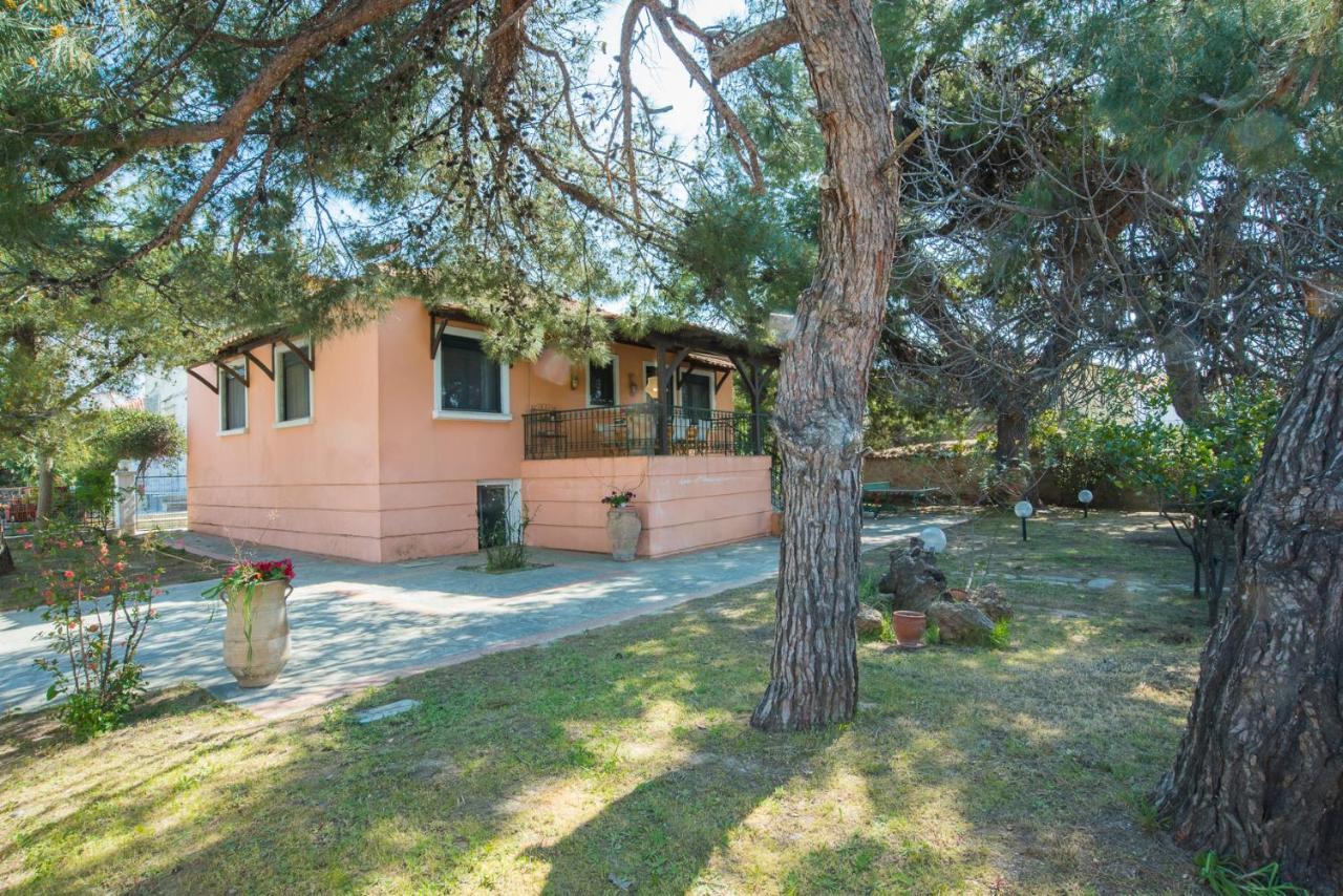 Villa Pefka Никити Екстериор снимка